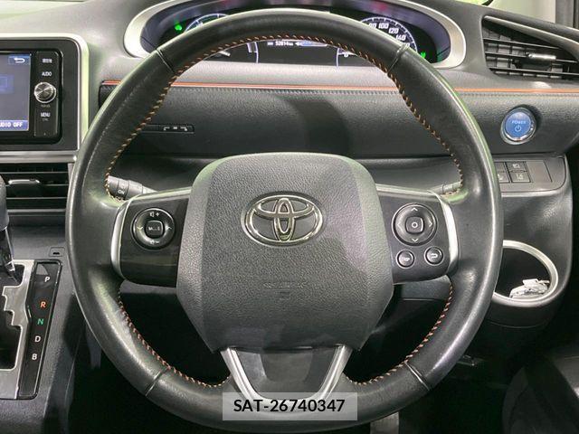 Toyota SIENTA 2018-01 7457811-11