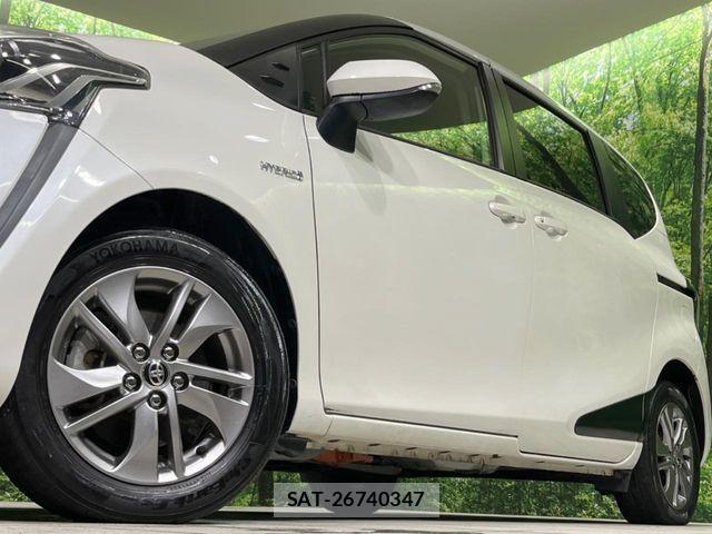 Toyota SIENTA 2018-01 7457811-13