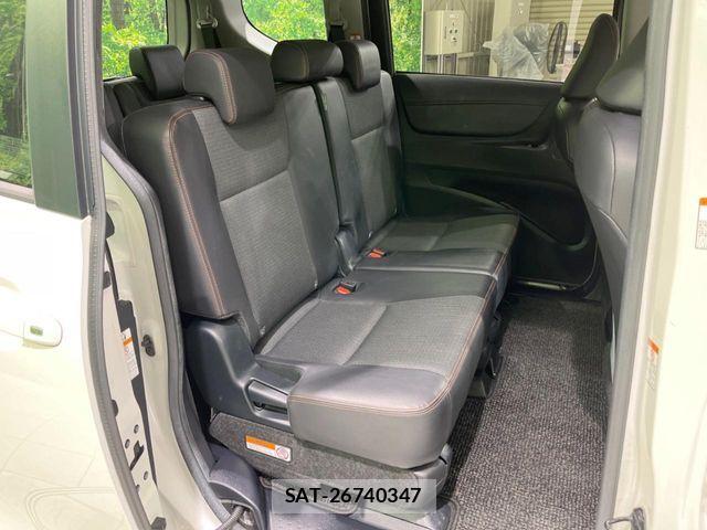 Toyota SIENTA 2018-01 7457811-8