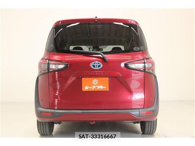Toyota SIENTA 2019-09 7457818-10