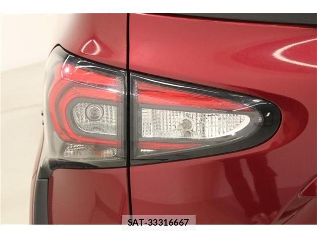 Toyota SIENTA 2019-09 7457818-18