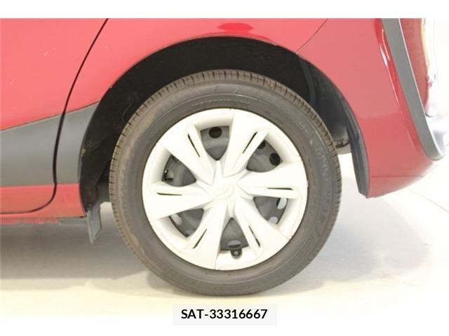 Toyota SIENTA 2019-09 7457818-23