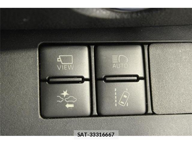 Toyota SIENTA 2019-09 7457818-4