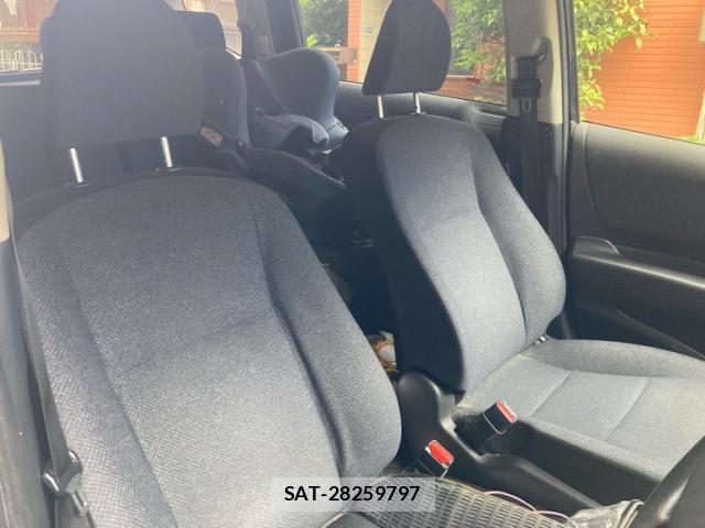 Toyota SIENTA 2016-03 7457827-17