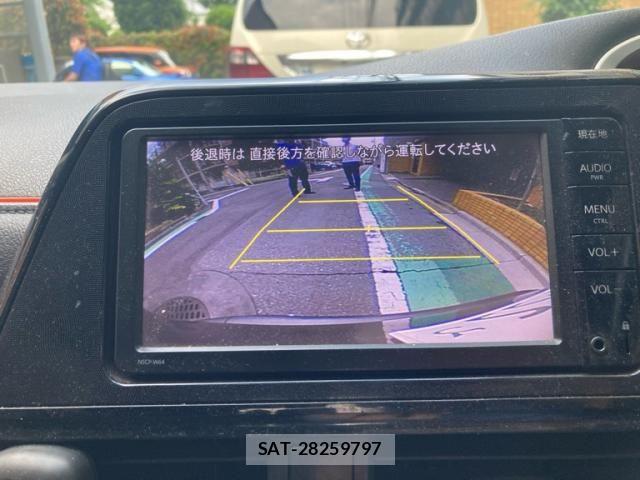 Toyota SIENTA 2016-03 7457827-21