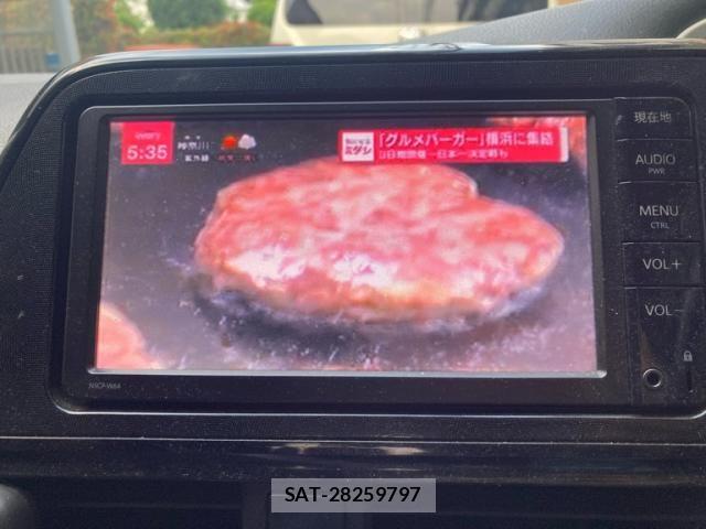 Toyota SIENTA 2016-03 7457827-22