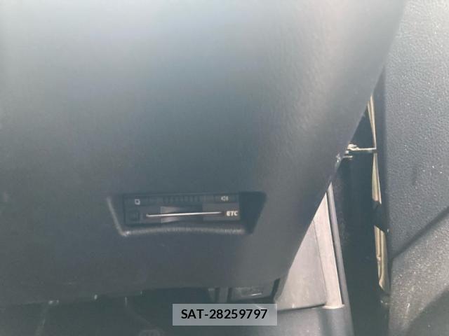 Toyota SIENTA 2016-03 7457827-23
