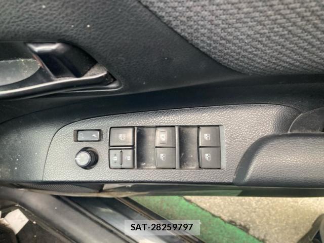 Toyota SIENTA 2016-03 7457827-24