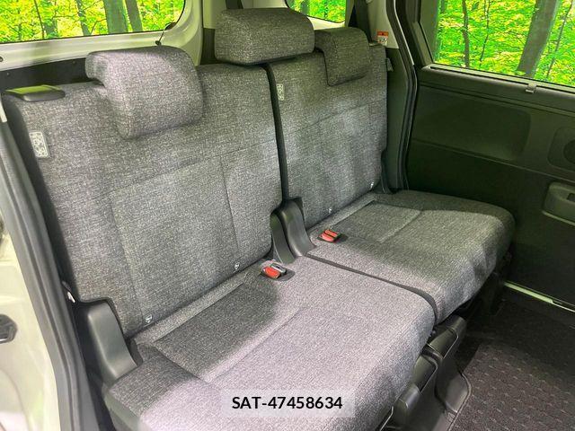 Toyota SIENTA 2024-01 7457788-8