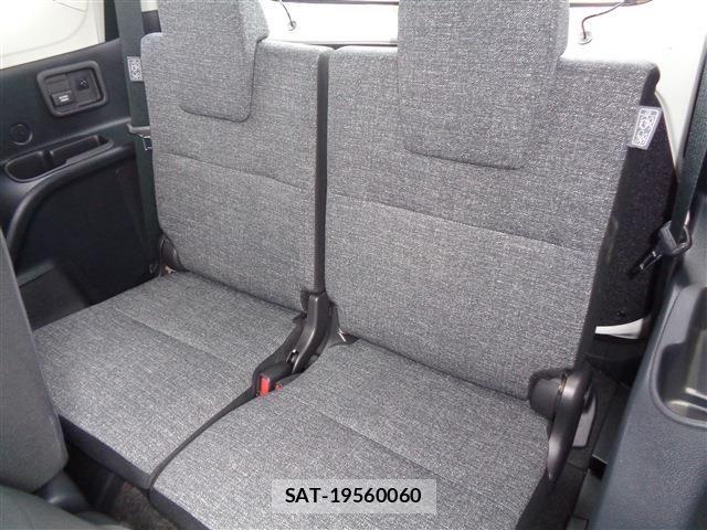Toyota SIENTA 2023-06 7457800-12