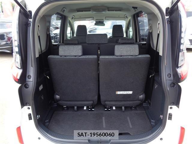 Toyota SIENTA 2023-06 7457800-15