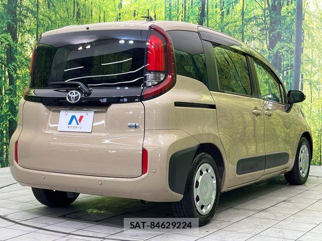 Toyota SIENTA 2024-05 7457794-16