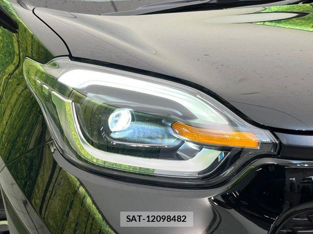 Toyota SIENTA 2024-12 7457790-12