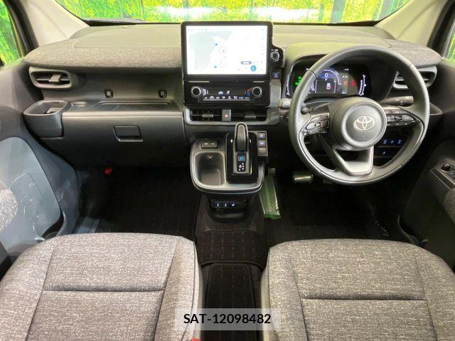 Toyota SIENTA 2024-12 7457790-1