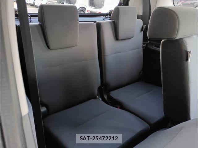 Toyota SIENTA 2023-07 7457810-12