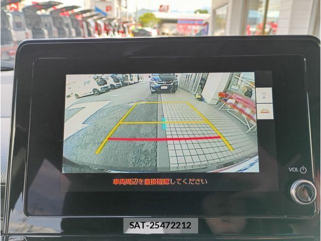 Toyota SIENTA 2023-07 7457810-14