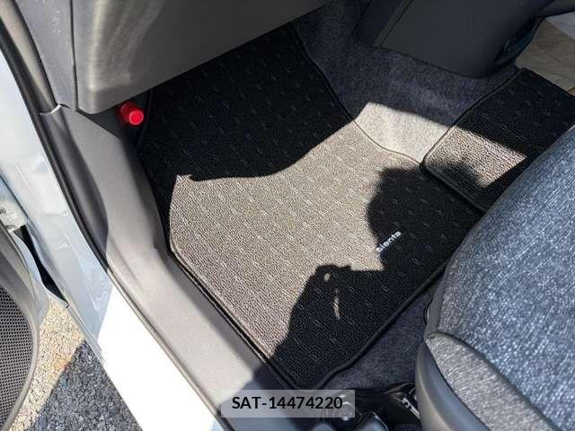 Toyota SIENTA 2026-05 7457787-28