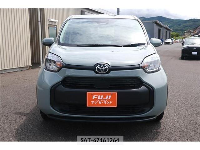 Toyota SIENTA 2024-07 7457792-15