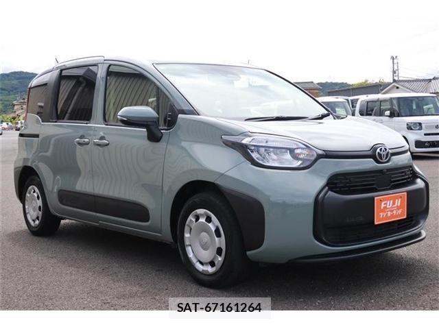 Toyota SIENTA 2024-07 7457792-17