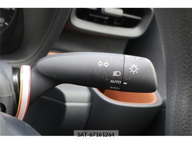 Toyota SIENTA 2024-07 7457792-26