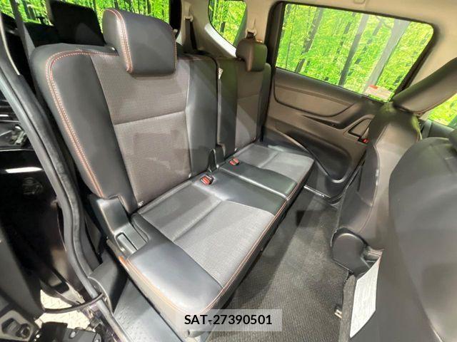 Toyota SIENTA 2018-06 7457814-9