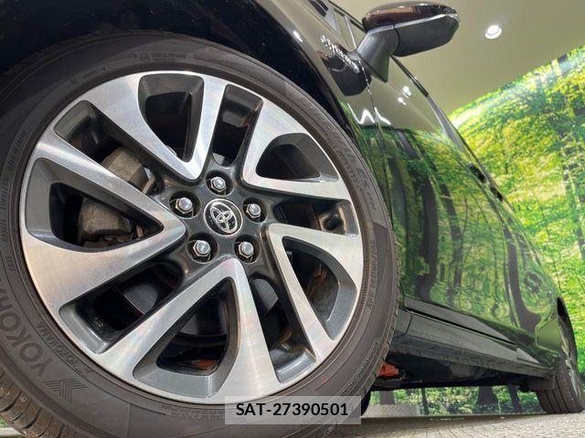 Toyota SIENTA 2018-06 7457814-17