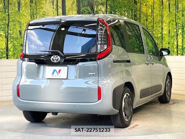 Toyota SIENTA 2024-02 7457789-16