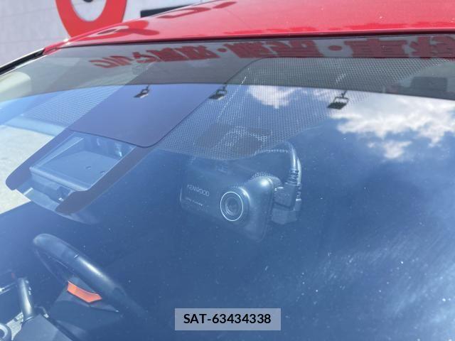 Toyota SIENTA 2019-06 7457815-11