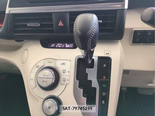 Toyota SIENTA 2016-08 7457828-10