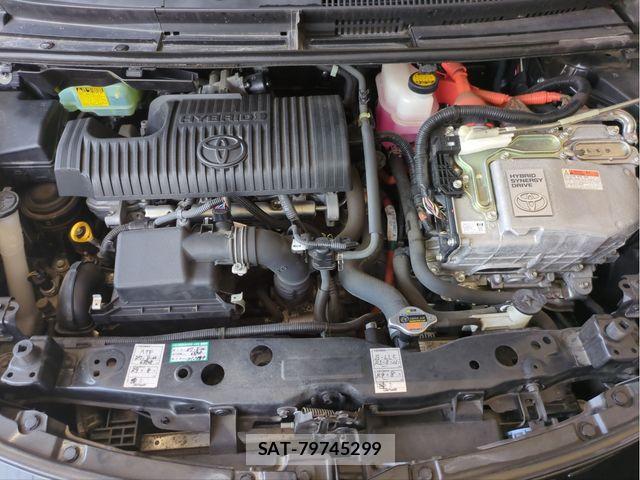 Toyota SIENTA 2016-08 7457828-22
