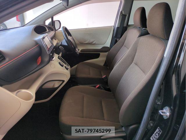 Toyota SIENTA 2016-08 7457828-3