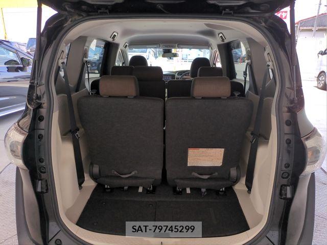 Toyota SIENTA 2016-08 7457828-6