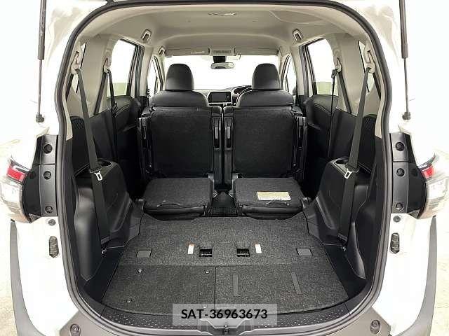 Toyota SIENTA 2018-03 7457803-6