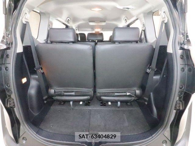 Toyota SIENTA 2020-05 7457817-10