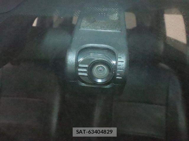 Toyota SIENTA 2020-05 7457817-14