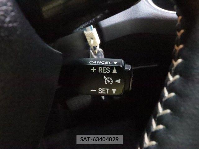 Toyota SIENTA 2020-05 7457817-22