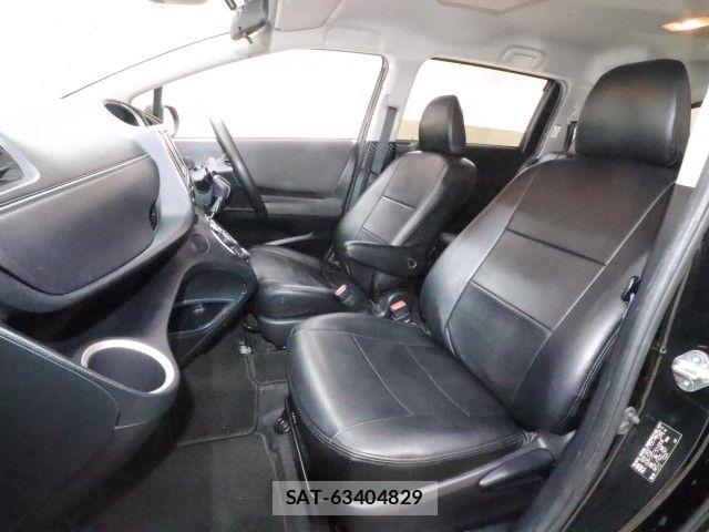 Toyota SIENTA 2020-05 7457817-6