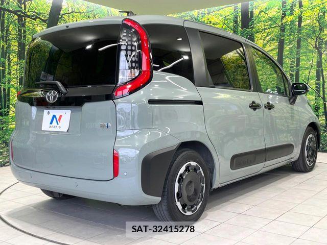 Toyota SIENTA 2023-04 7502835-16