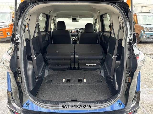 Toyota SIENTA 2015-07 7502855-21