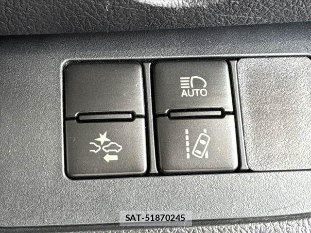 Toyota SIENTA 2015-07 7502855-5