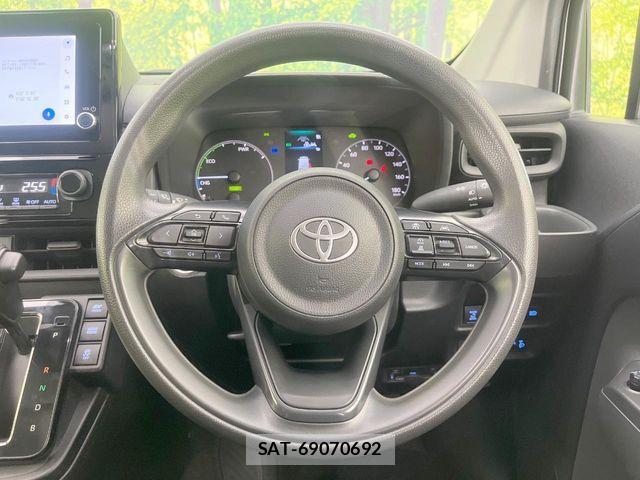 Toyota SIENTA 2024-04 7502840-11