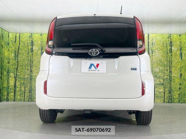 Toyota SIENTA 2024-04 7502840-15