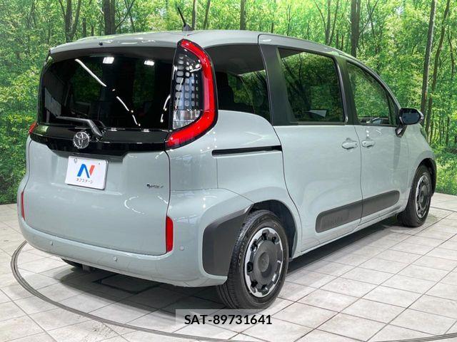 Toyota SIENTA 2026-04 7502823-16
