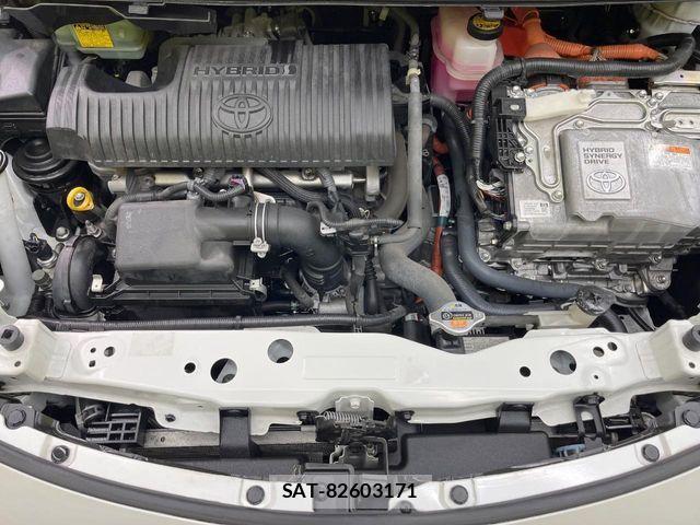 Toyota SIENTA 2016-10 7502847-17