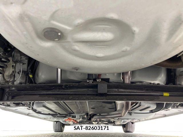 Toyota SIENTA 2016-10 7502847-18