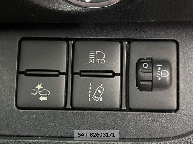 Toyota SIENTA 2016-10 7502847-5