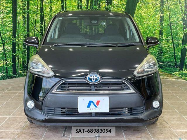 Toyota SIENTA 2017-02 7502857-14