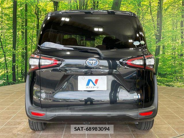 Toyota SIENTA 2017-02 7502857-15