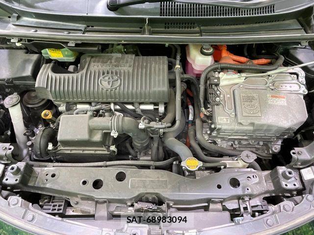 Toyota SIENTA 2017-02 7502857-18