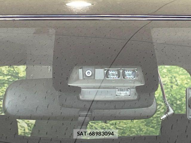 Toyota SIENTA 2017-02 7502857-5